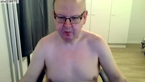 Jake2309 online show from April 2026 06:27:02 PM