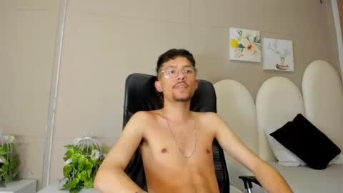 Jake  online show from May 2026 07:32:02 PM