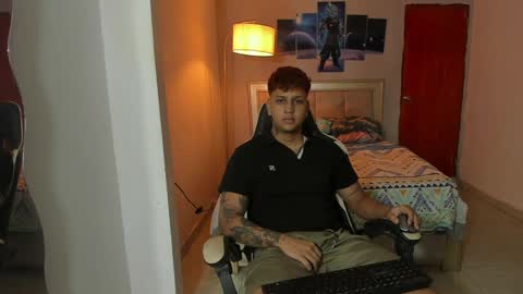 Snapshot of jake_pons chatting on December 2024 03:09:02 AM Jake Pons online show from December 2024 03:09:02 AM