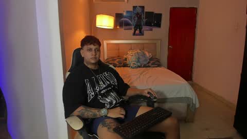 Snapshot of jake_pons chatting on December 2024 02:22:01 PM Jake Pons online show from December 2024 02:22:01 PM