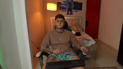 Snapshot of jake_pons chatting on December 2024 03:47:01 AM Jake Pons online show from December 2024 03:47:01 AM