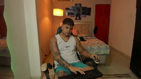 Snapshot of jake_pons chatting on January 2025 03:12:02 AM Jake Pons online show from January 2025 03:12:02 AM