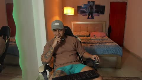 Snapshot of jake_pons chatting on February 2025 01:34:01 AM Jake Pons online show from February 2025 01:34:01 AM