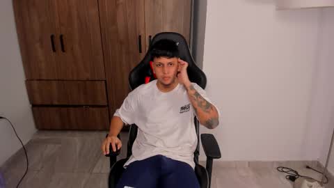 Snapshot of jake_pons chatting on September 2025 10:20:02 AM Jake Pons online show from September 2025 10:20:02 AM