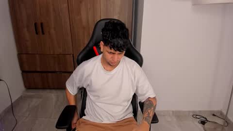 Snapshot of jake_pons chatting on October 2025 11:18:02 AM Jake Pons online show from October 2025 11:18:02 AM