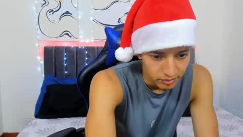 Snapshot of jake_shadow14 chatting on December 2024 09:05:01 PM Hi guys im new 3 online show from December 2024 09:05:01 PM