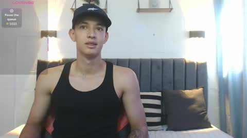 Snapshot of jake_shadow14 chatting on September 2025 06:55:01 PM Hi guys im new 3 online show from September 2025 06:55:01 PM