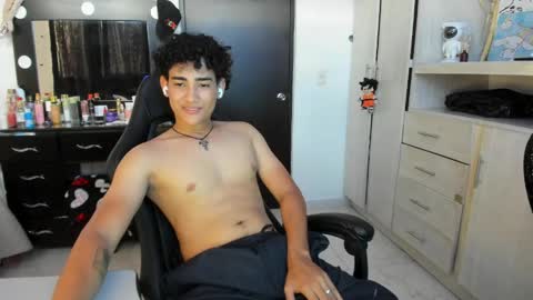 jake willianss online show from May 2026 08:47:01 PM