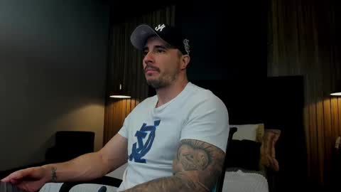 jakestone_1 online show from December 2025 01:48:02 AM