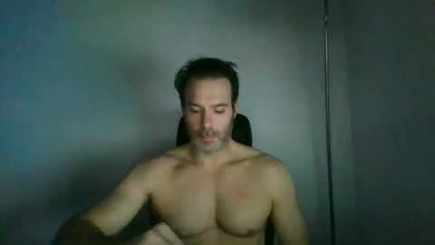 Snapshot of jam3s5959 chatting on January 2025 10:28:02 PM jam3s5959 online show from January 2025 10:28:02 PM