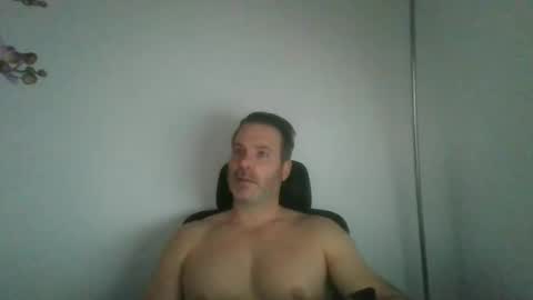 Snapshot of jam3s5959 chatting on April 2026 03:20:01 PM jam3s5959 online show from April 2026 03:20:01 PM