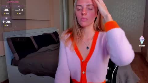 Sofia online show from December 2024 03:30:01 PM