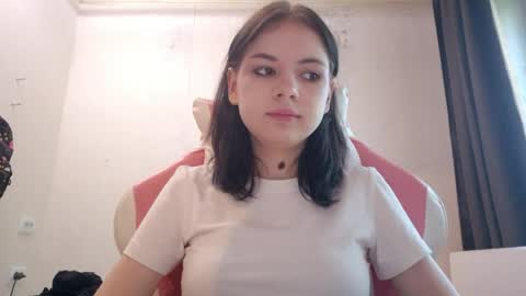 Mila online show from June 2026 05:09:02 AM