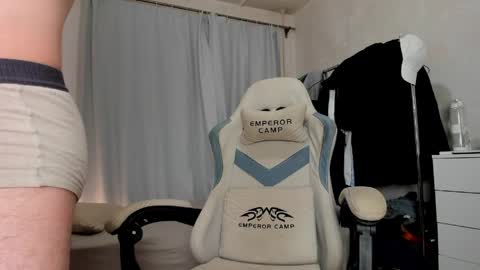 Snapshot of jame_flow chatting on May 2026 06:57:02 PM Hey there Im Jame online show from May 2026 06:57:02 PM