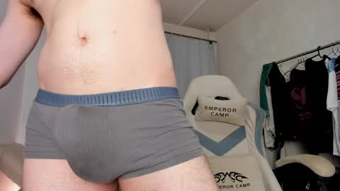 Snapshot of jame_flow chatting on June 2026 05:41:01 PM Hey there Im Jame online show from June 2026 05:41:01 PM