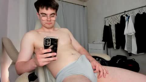 Snapshot of jame_flow chatting on June 2026 08:57:02 PM Hey there Im Jame online show from June 2026 08:57:02 PM