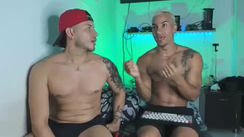 james_and_max online show from January 2026 03:43:01 AM