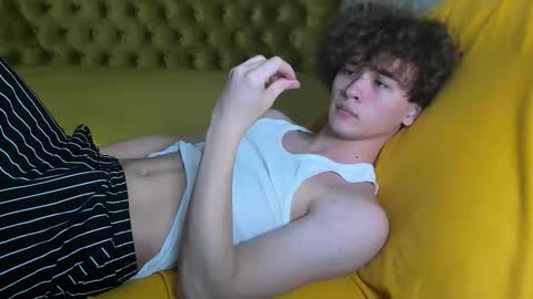 james_colleman online show from November 2025 08:45:01 PM