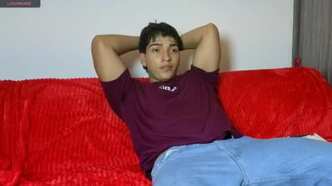 james_silva1 online show from June 2026 10:54:01 PM