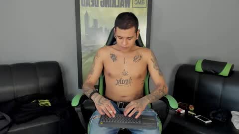 Jamesinked  online show from January 2025 07:52:01 PM