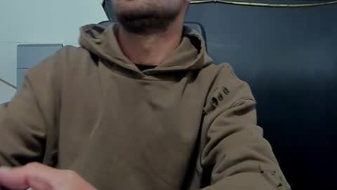 Snapshot of jamesmyersx chatting on April 2026 04:28:02 AM JamesMyers online show from April 2026 04:28:02 AM