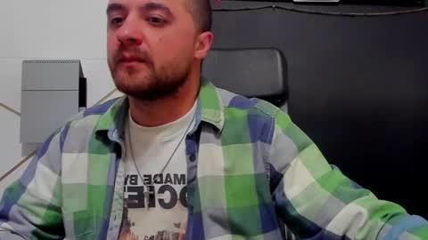 Snapshot of jamesmyersx chatting on May 2026 04:09:02 AM JamesMyers online show from May 2026 04:09:02 AM