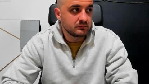 Snapshot of jamesmyersx chatting on May 2026 04:41:02 AM JamesMyers online show from May 2026 04:41:02 AM