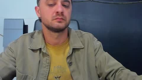 Snapshot of jamesmyersx chatting on June 2026 04:04:01 AM JamesMyers online show from June 2026 04:04:01 AM