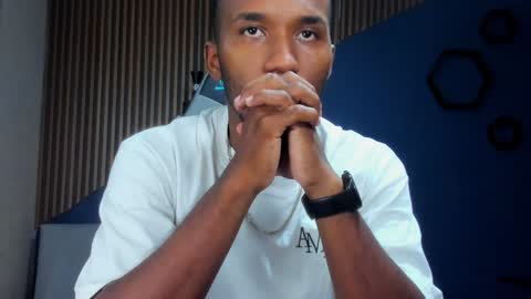 James  online show from January 2025 09:32:01 PM