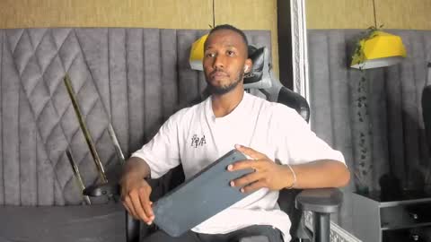 James  online show from April 2026 10:40:02 PM