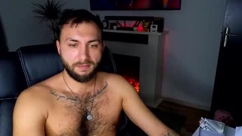 Robbie online show from November 2025 08:39:02 AM