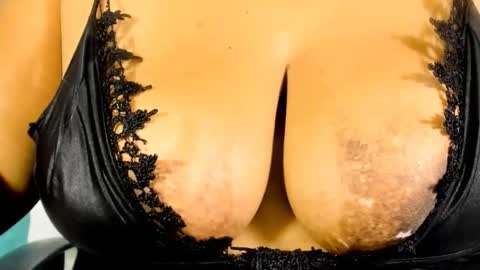 jan_milkhot online show from October 2025 03:14:01 AM