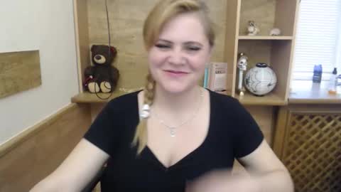 janaloveli online show from April 2026 01:09:02 PM