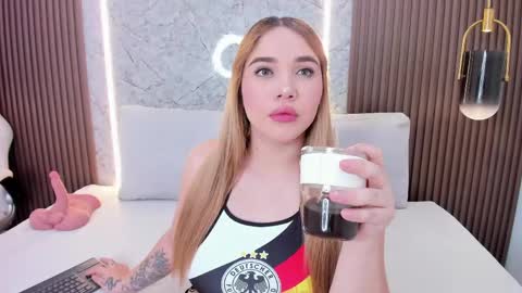 Snapshot of jane_clouds chatting on June 2026 03:01:01 AM JANE CLOUDS online show from June 2026 03:01:01 AM