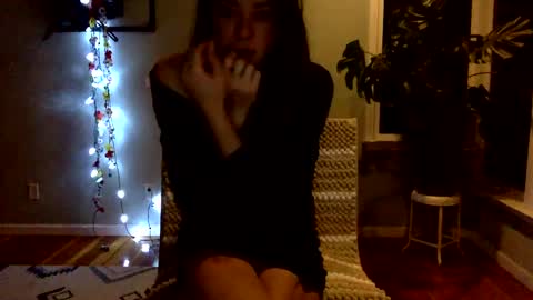 janicepepper online show from December 2024 09:35:01 AM