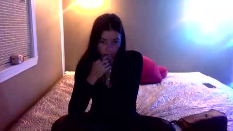 janicepepper online show from November 2025 02:16:02 PM