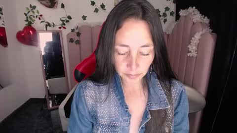 janneth16 online show from April 2026 12:40:01 PM