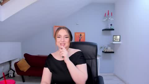 JaquelinLaurent online show from February 2026 09:54:01 PM