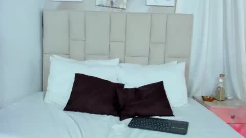 Jaslyn online show from March 2025 07:27:02 PM