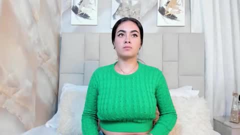 Jaslyn online show from November 2025 03:24:01 PM