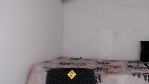 Jasmin online show from December 2025 11:37:01 AM