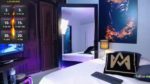 Instagram jasminecampbell1  online show from November 2025 02:13:01 PM