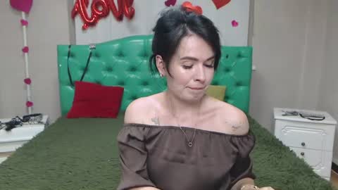 Snapshot of jasminekouch chatting on July 2026 06:14:01 PM JasmineKouch online show from July 2026 06:14:01 PM