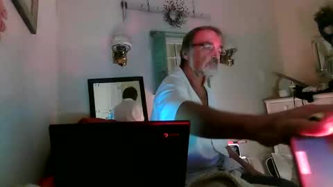 Jason online show from November 2025 10:52:02 AM