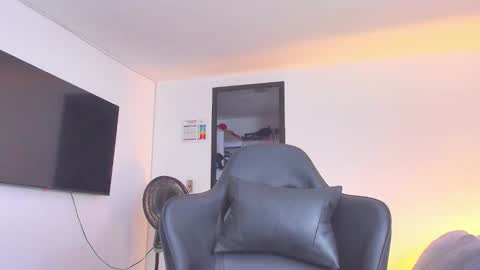 JBrooksXx online show from September 2025 07:26:01 PM