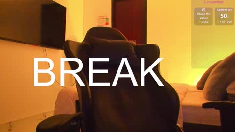 JBrooksXx online show from December 2025 01:35:02 AM