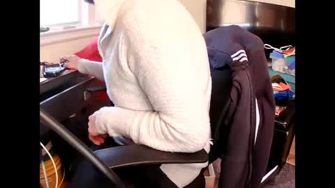 jasperh98 online show from November 2025 08:32:01 PM