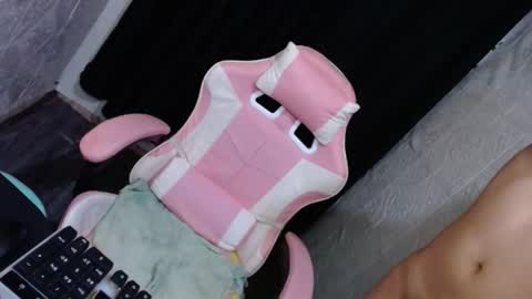 Jassie online show from December 2025 10:33:01 AM