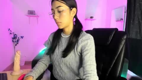 Jaulyn online show from March 2026 11:59:02 AM