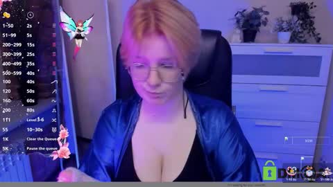 Katerina online show from November 2025 08:42:02 PM